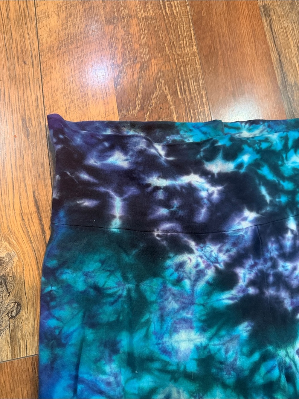 Tie-Dye Flared Leggings in Blue Green XL (5235) - Picture 2 of 3